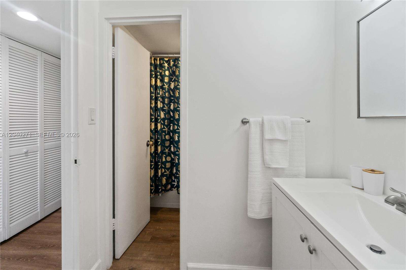 Decoplage Unit #538 | Picture 13