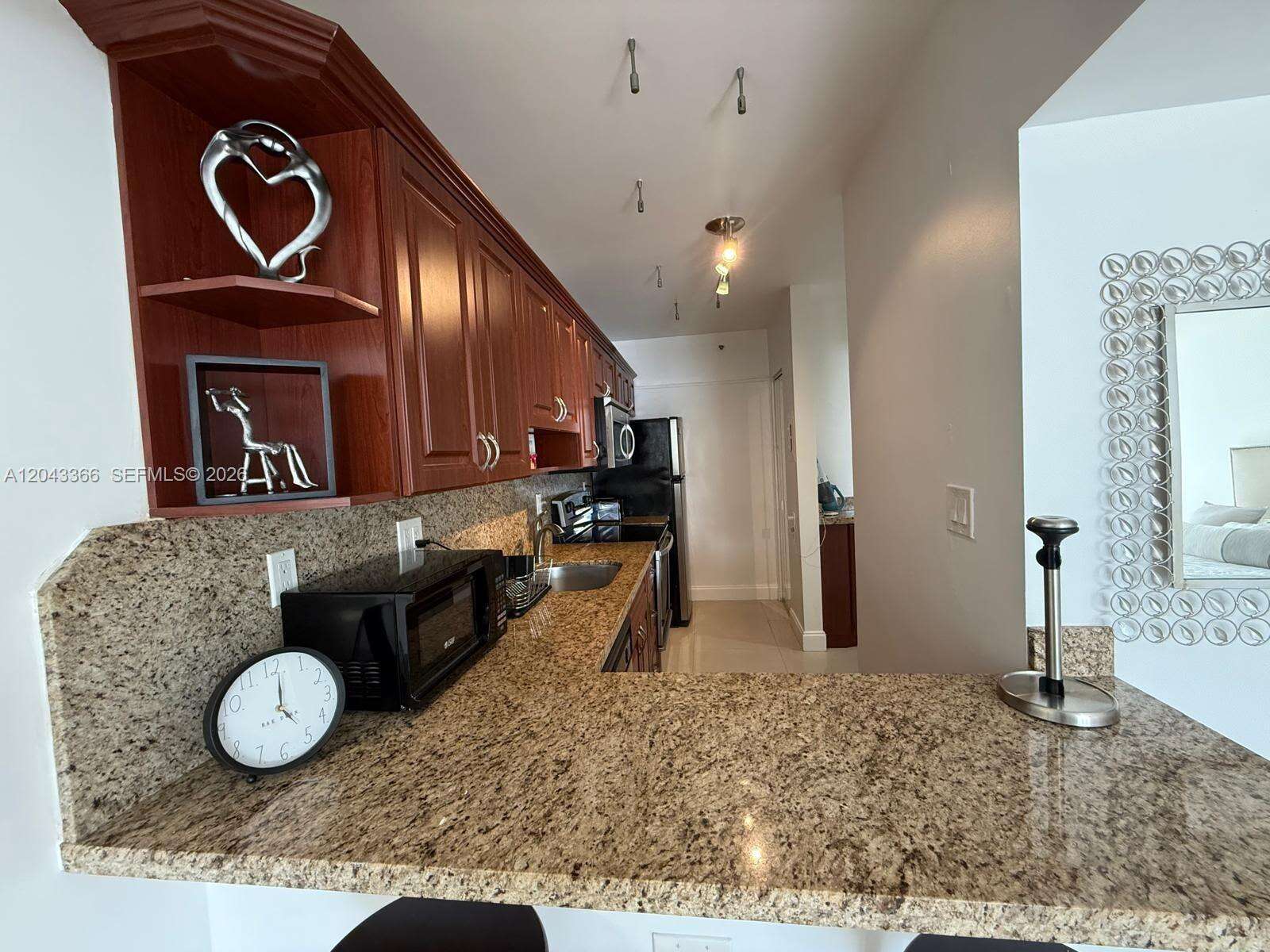 Decoplage Unit #316 | Picture 9