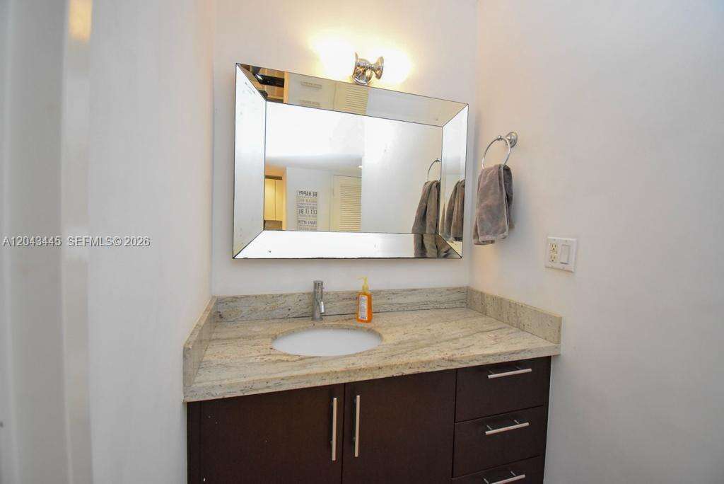 Decoplage Unit #1507 | Picture 5
