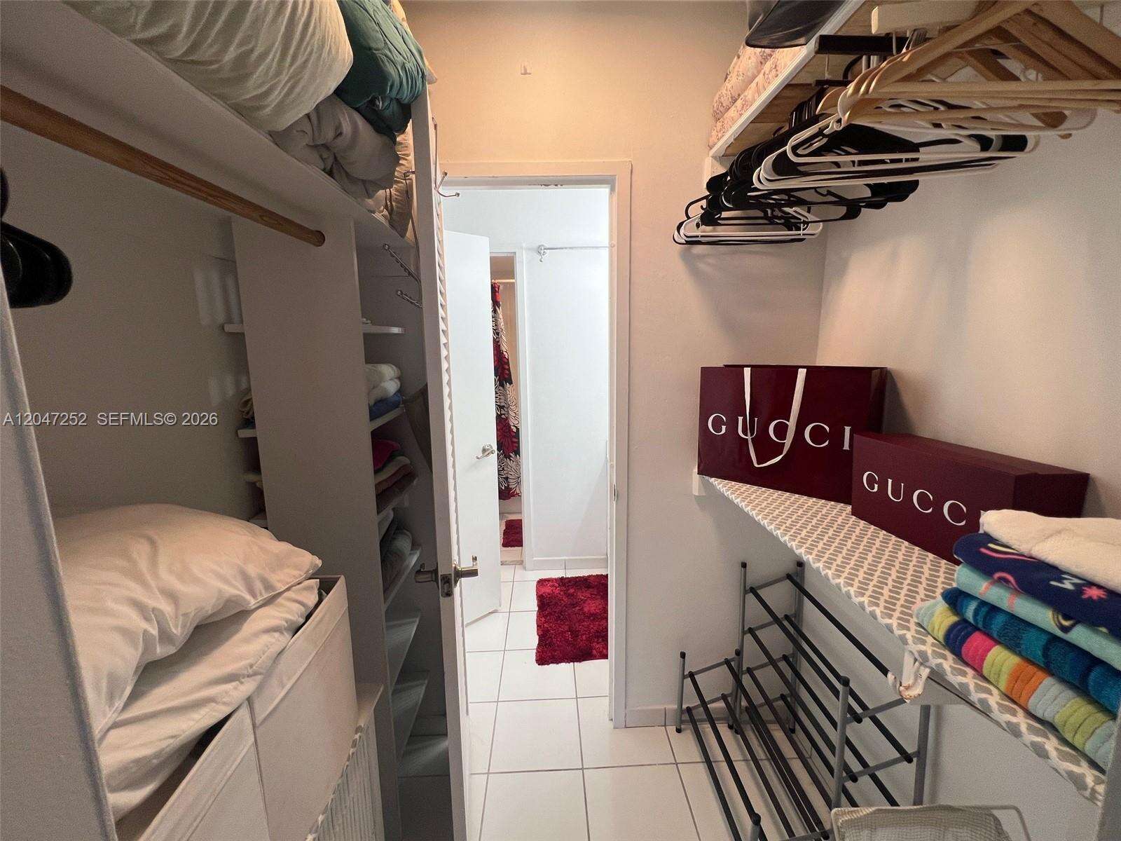 Decoplage Unit #1126 | Picture 16