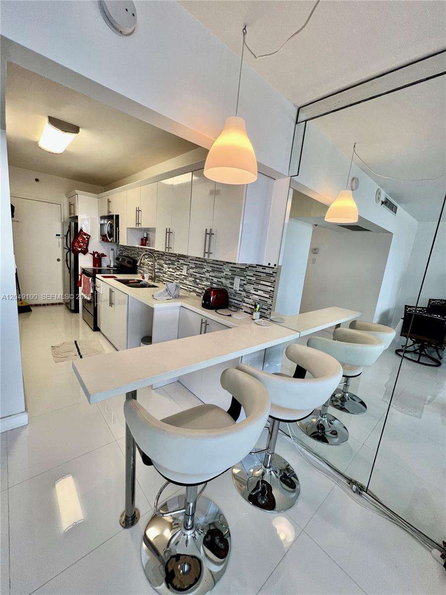 Decoplage Unit #909 | Picture 32