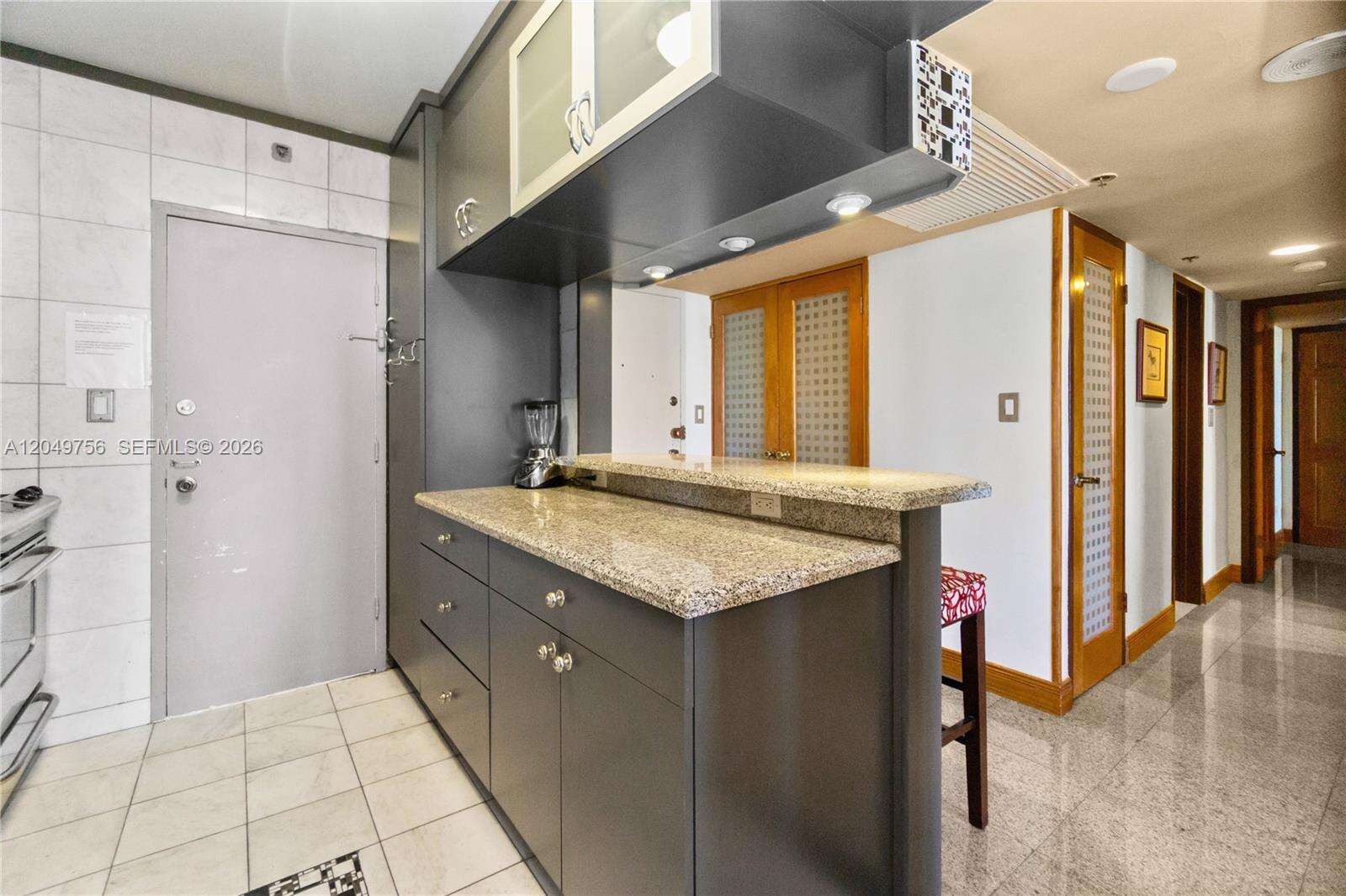 Decoplage Unit #811 | Picture 11