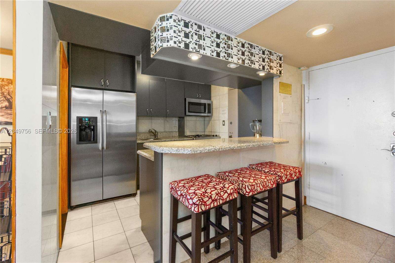 Decoplage Unit #811 | Picture 12