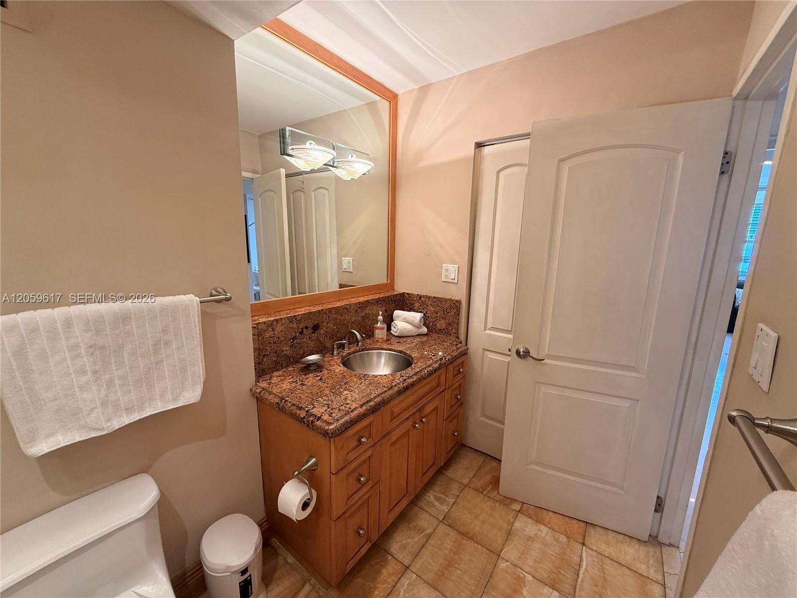 Decoplage Unit #1631 | Picture 11