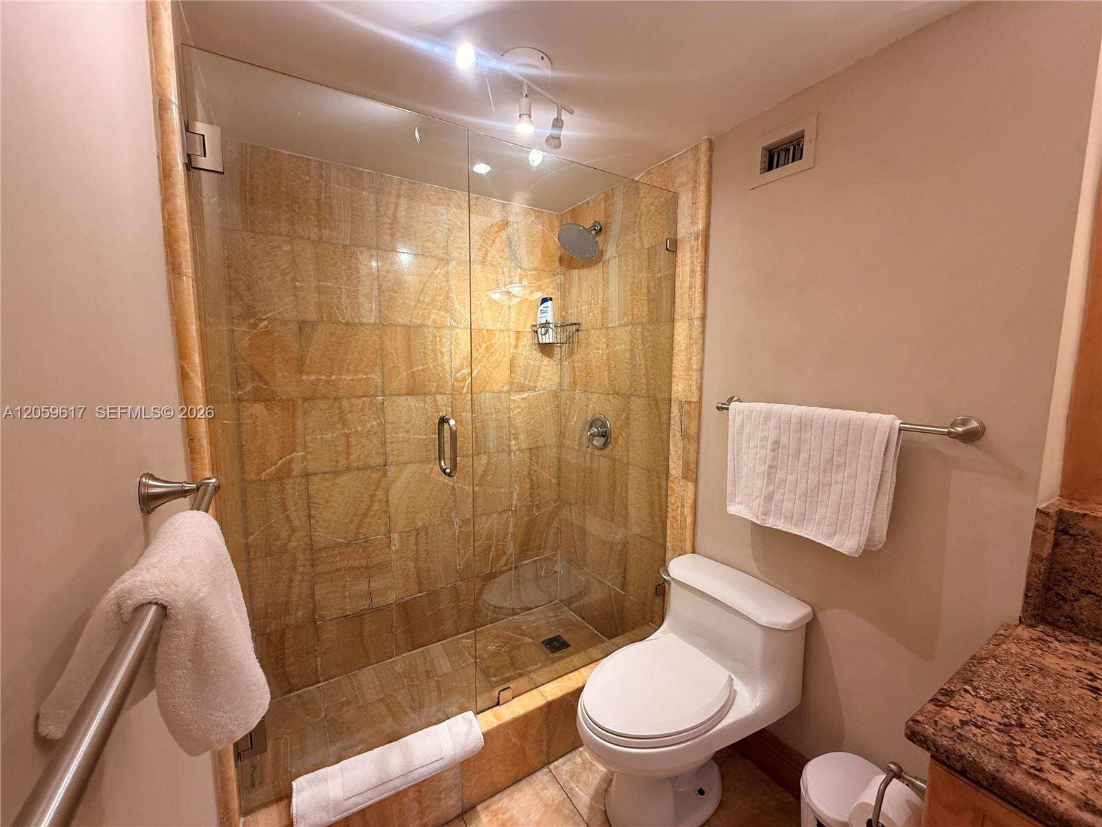 Decoplage Unit #1631 | Picture 10