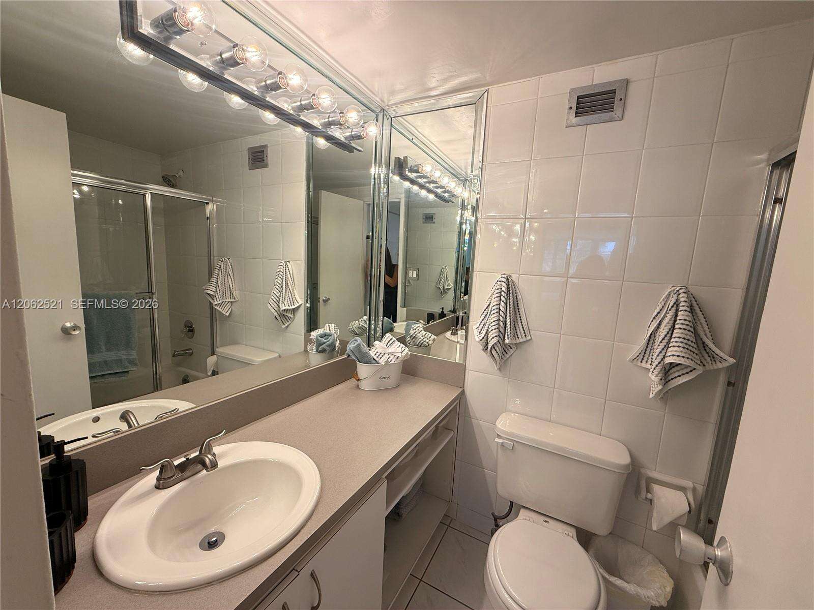 Decoplage Unit #314A | Picture 10