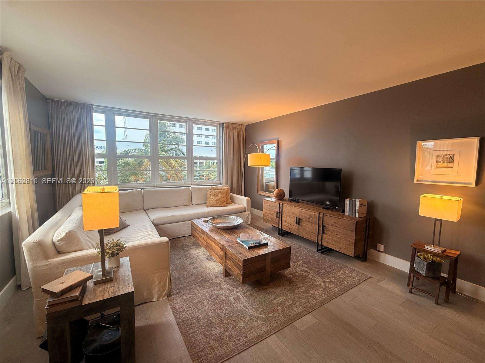 Decoplage Unit #314B | Picture 1