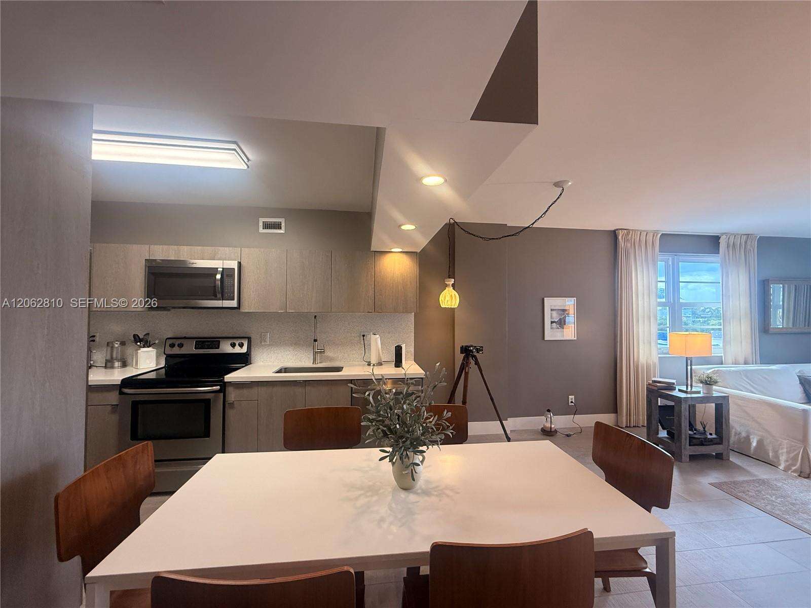 Decoplage Unit #314B | Picture 5
