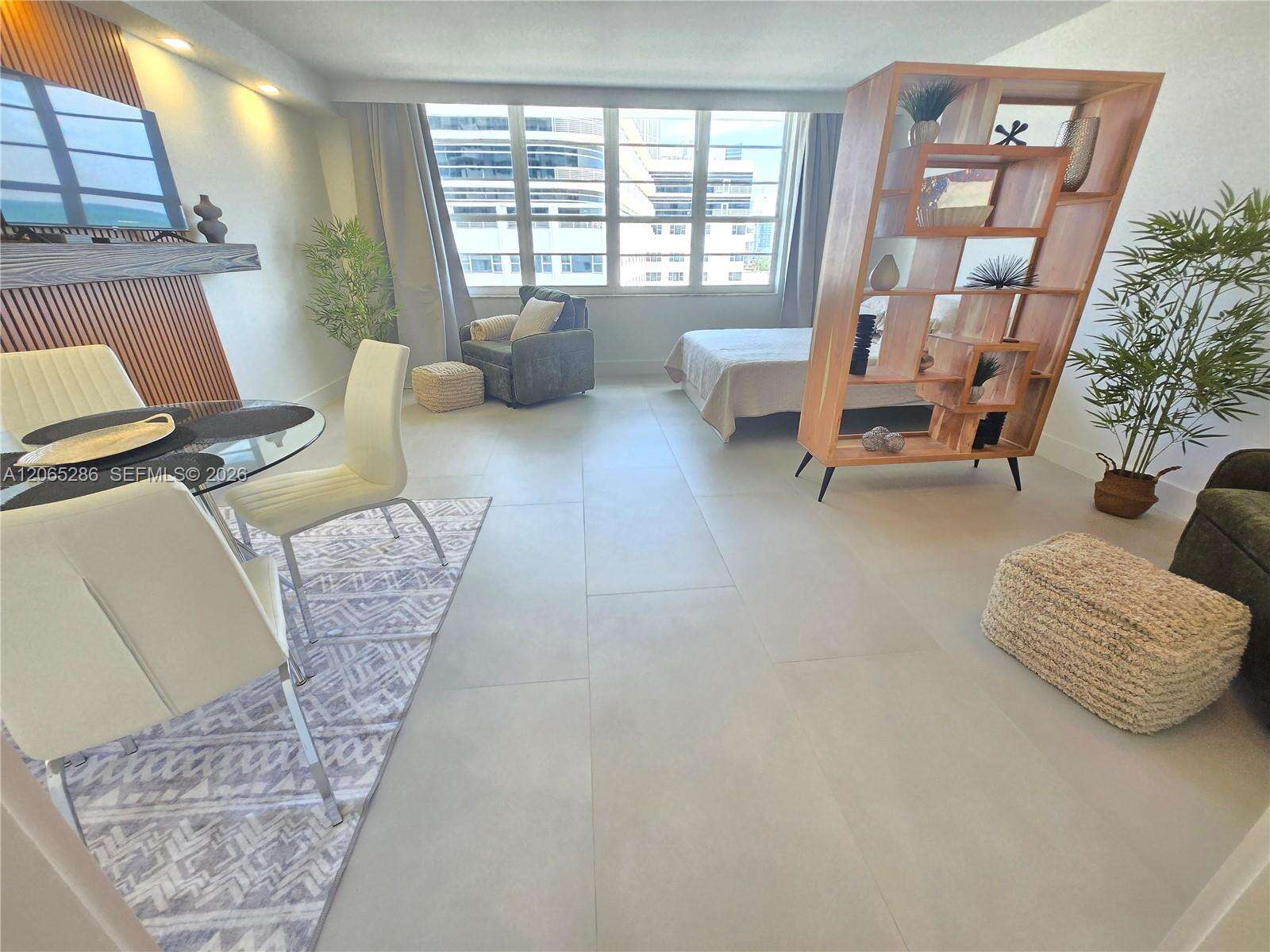 Decoplage Unit #931 | Picture 3
