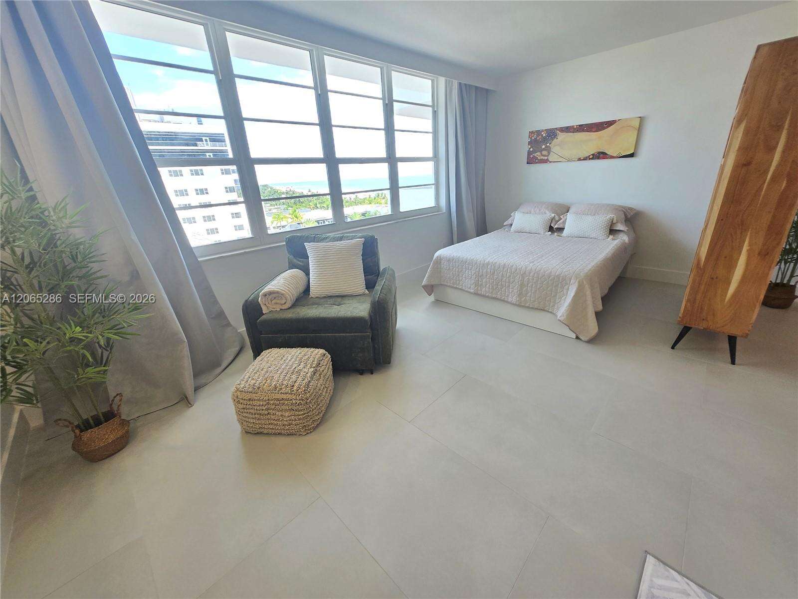 Decoplage Unit #931 | Picture 6