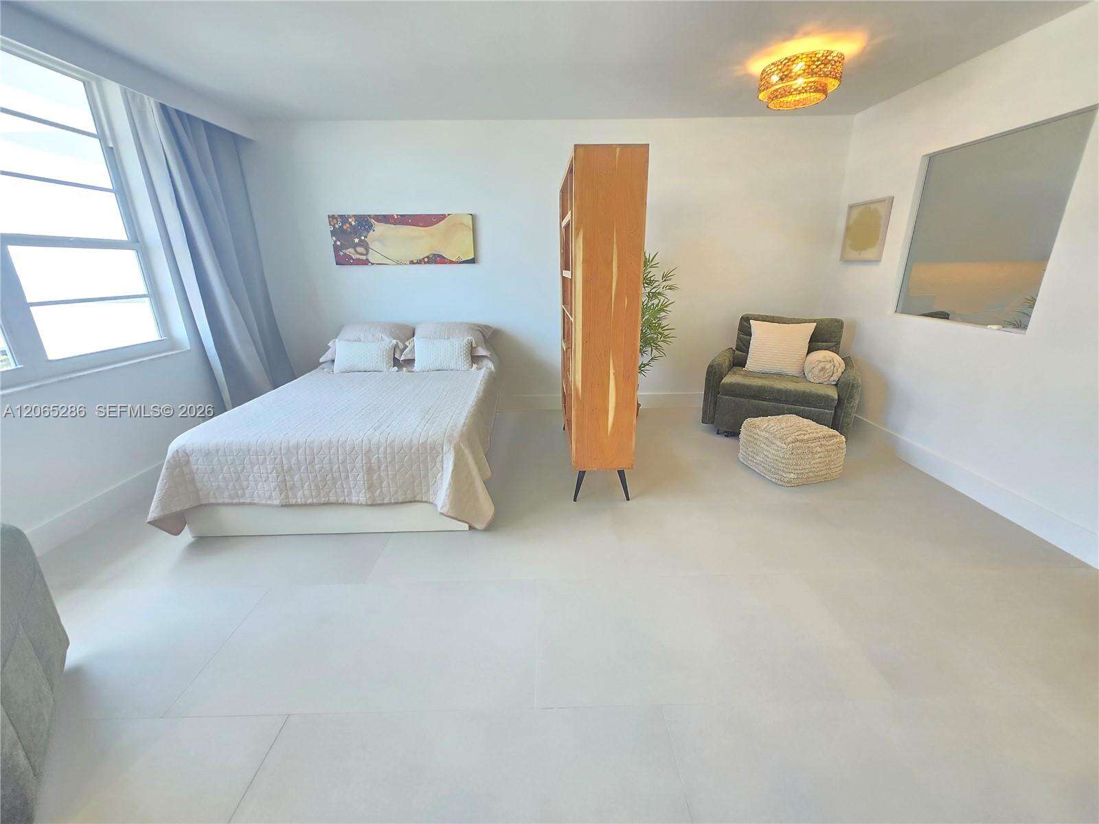 Decoplage Unit #931 | Picture 7