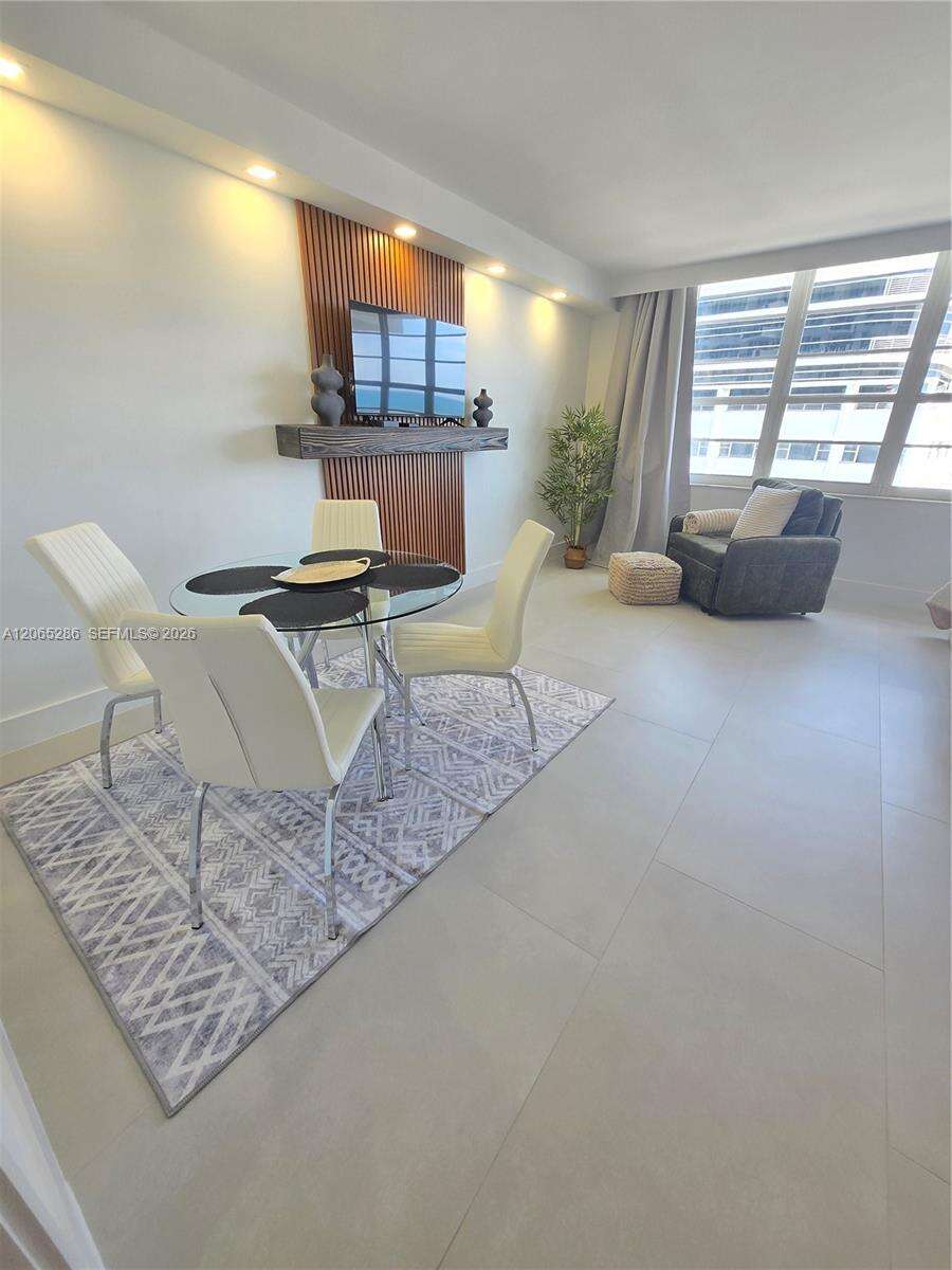 Decoplage Unit #931 | Picture 9