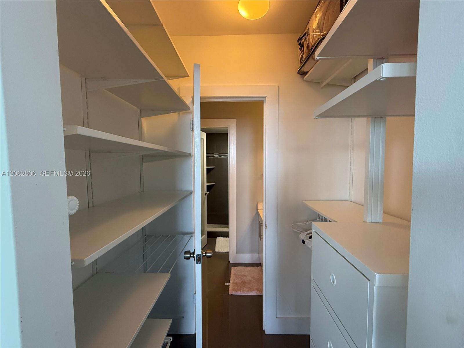 Decoplage Unit #1420 | Picture 9