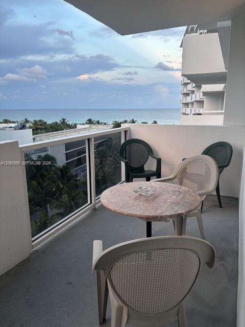 Decoplage Unit #802 | Picture 14