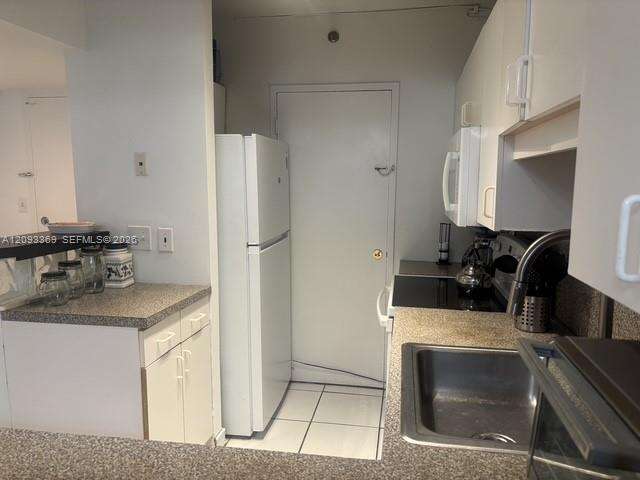 Decoplage Unit #802 | Picture 5