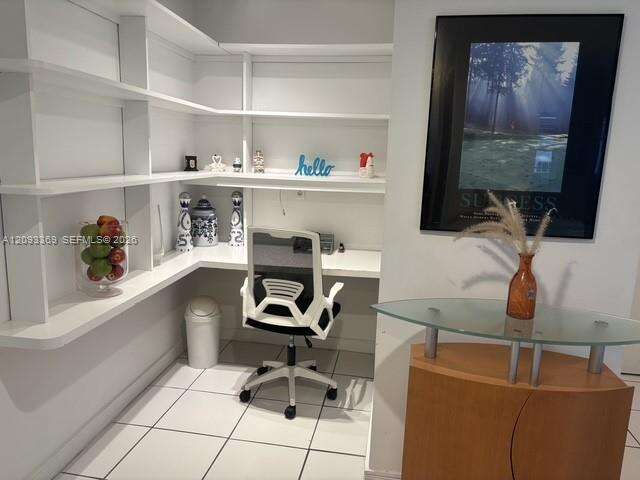 Decoplage Unit #802 | Picture 8