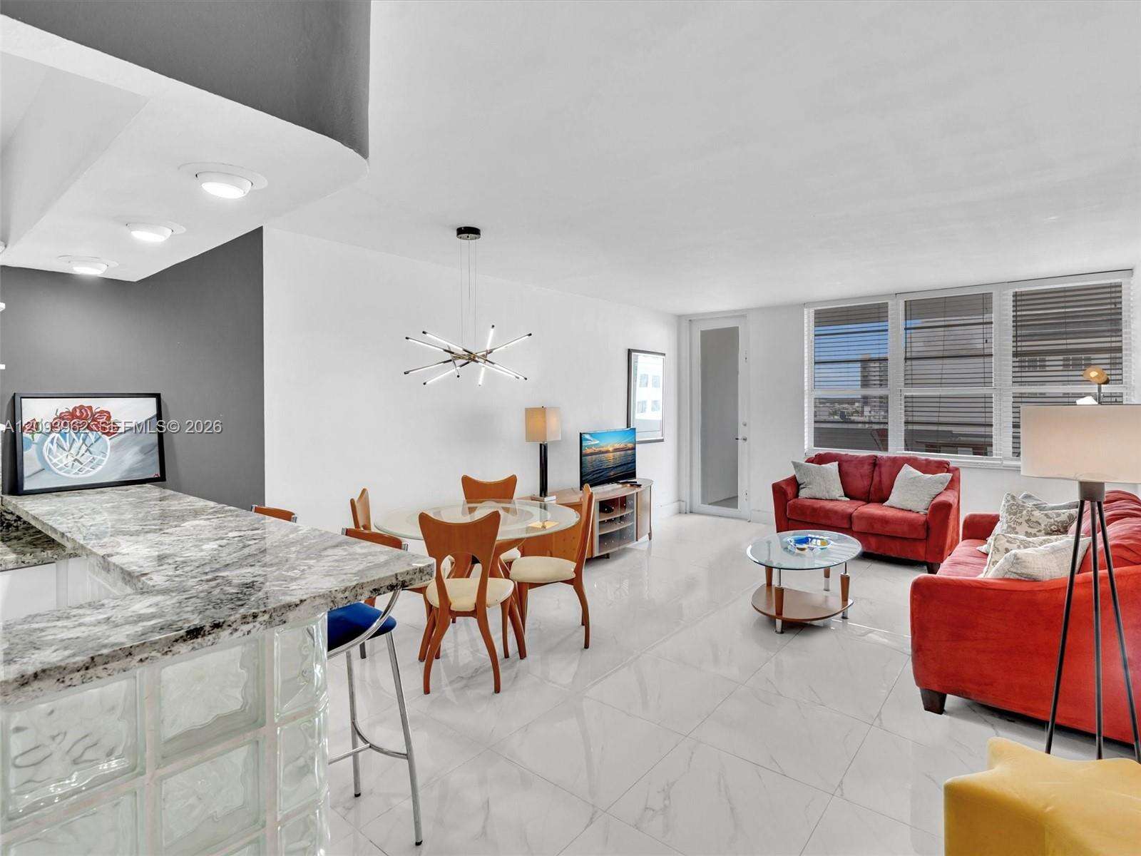 Decoplage Unit #710 | Picture 3