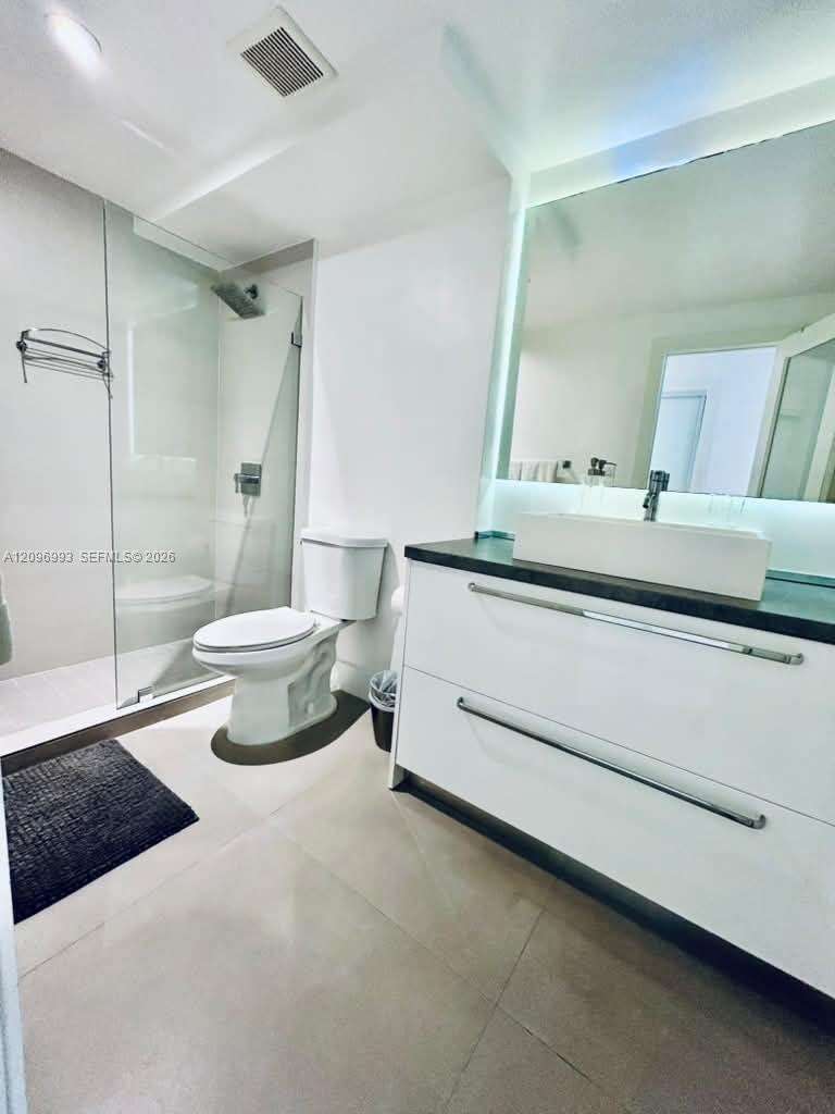 Decoplage Unit #420 | Picture 6