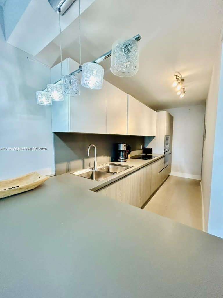 Decoplage Unit #420 | Picture 7