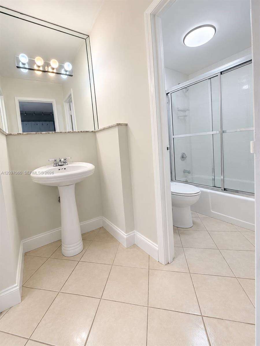 Decoplage Unit #1537 | Picture 3