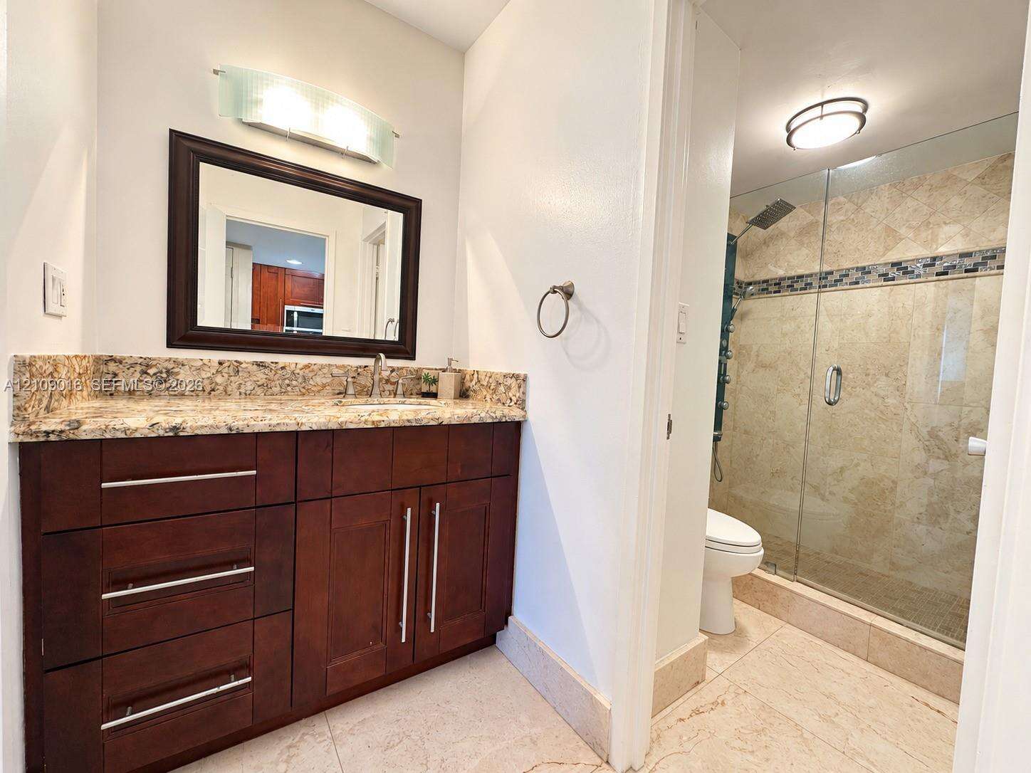 Decoplage Unit #1524 | Picture 16