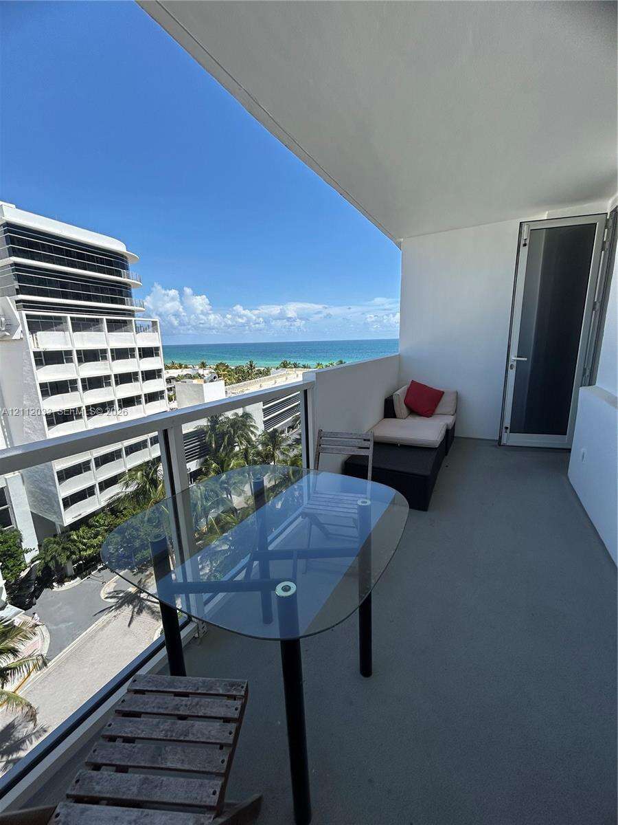 Decoplage Unit #904 | Picture 2