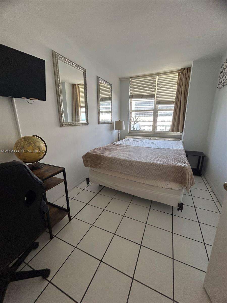 Decoplage Unit #904 | Picture 4