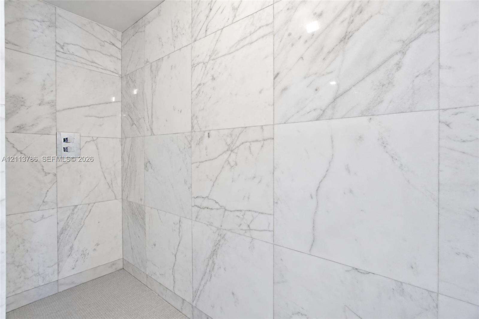 Decoplage Unit #947 | Picture 35